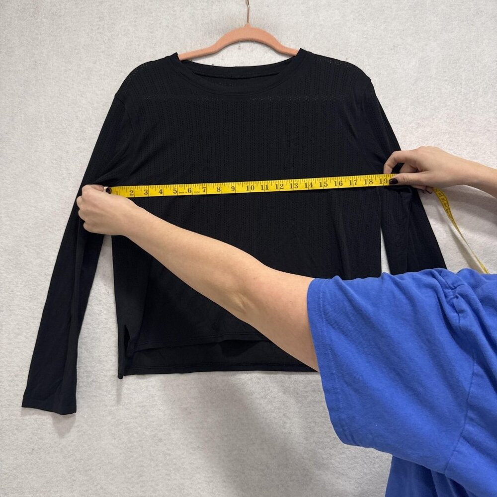 Lululemon Shirt Womens Large Black Long Sleeve Perforated Mesh Athletic Running - Picture 4 of 8